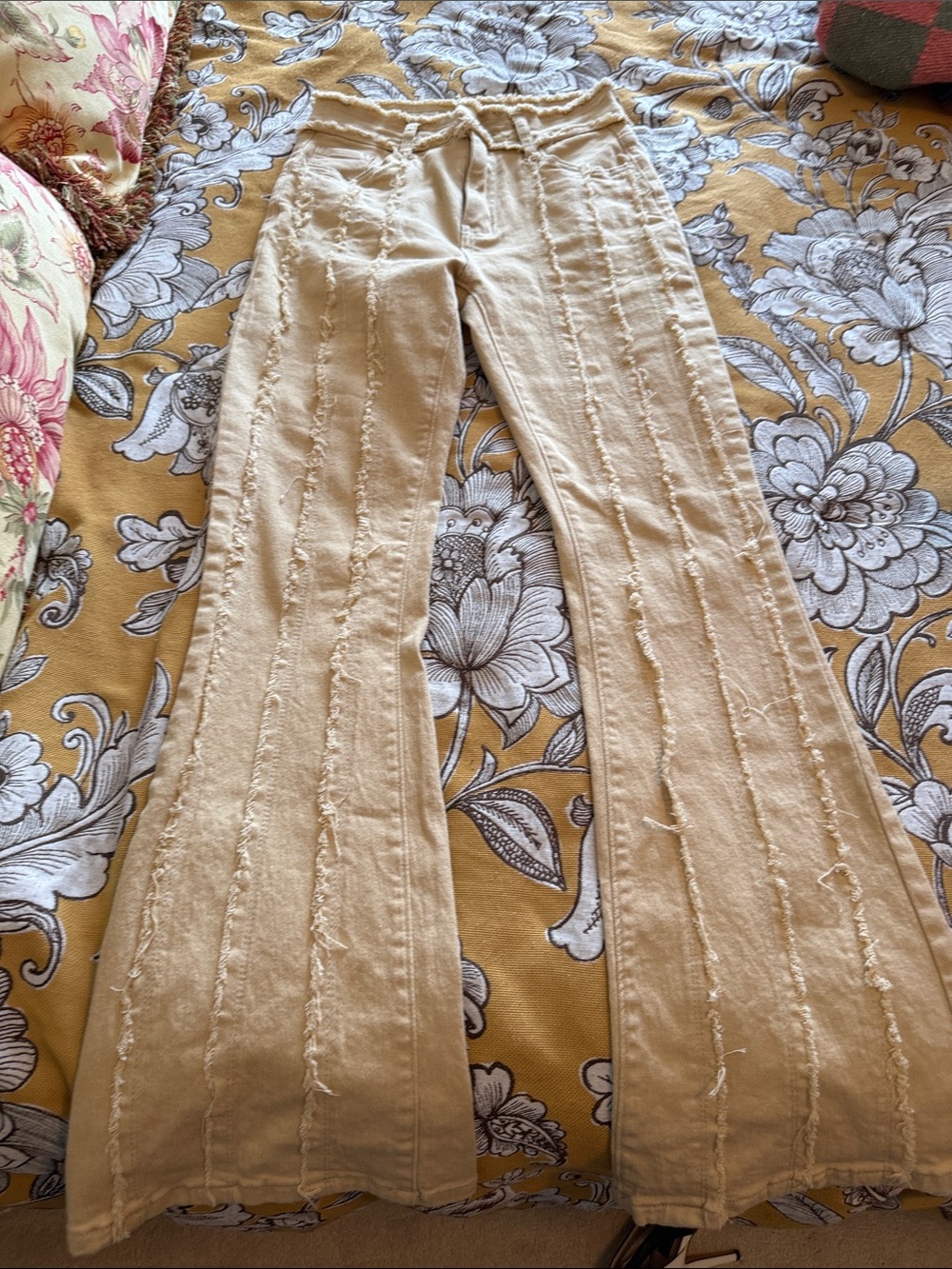 WOMEN'S Beige Textured Flare Jeans